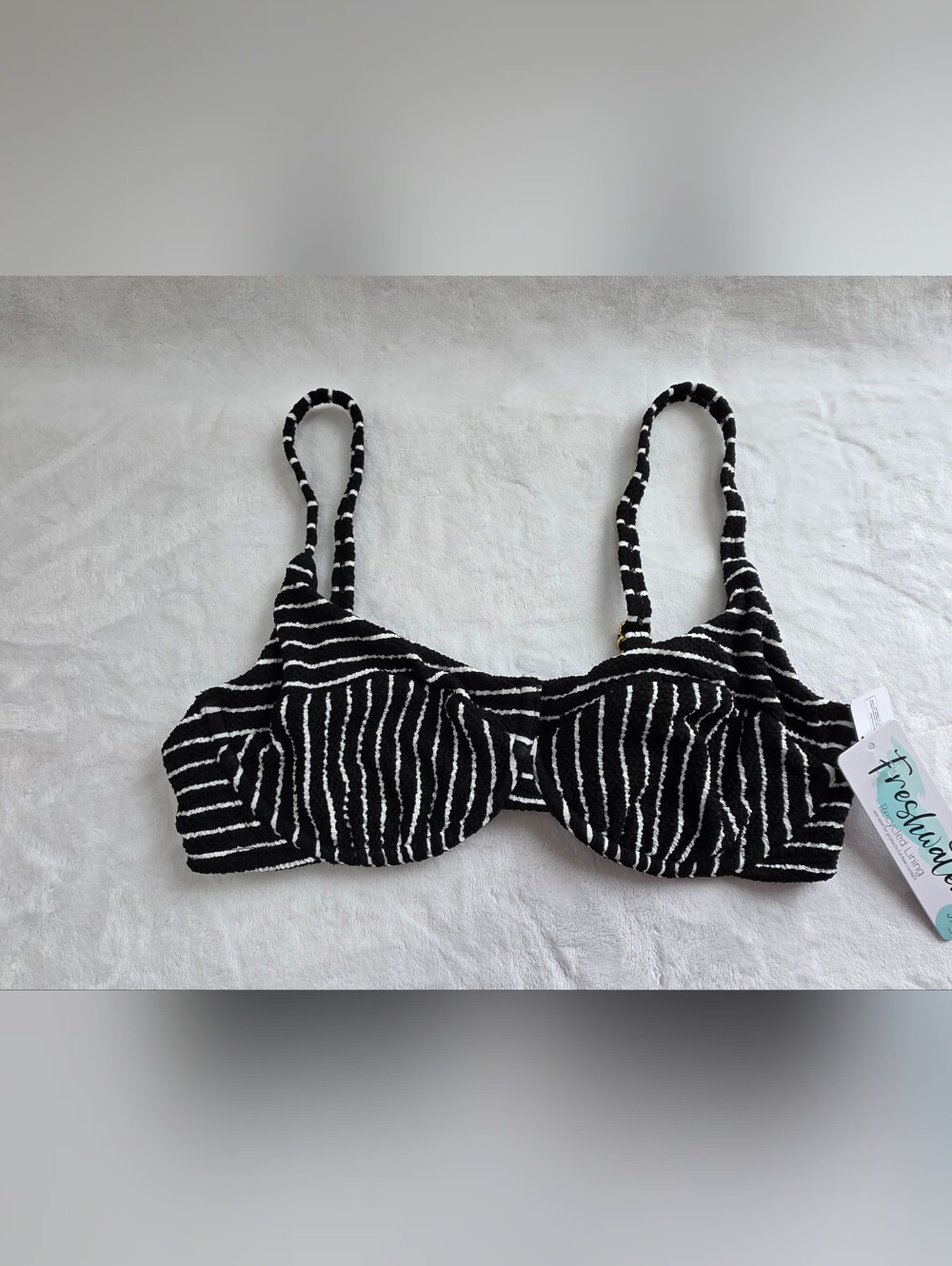 Freshwater Bikini Top Size S (4-6)